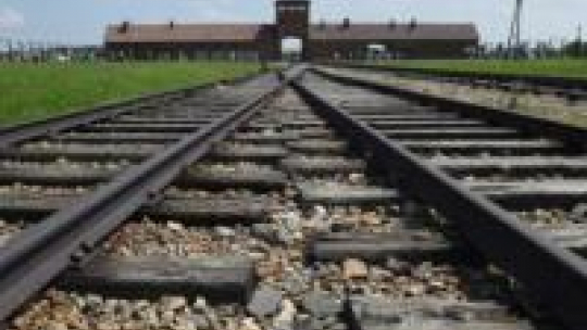 Teren byłego niemieckiego obozu koncentracyjnego Auschwitz. Fot. PAP/J. Bednarczyk
