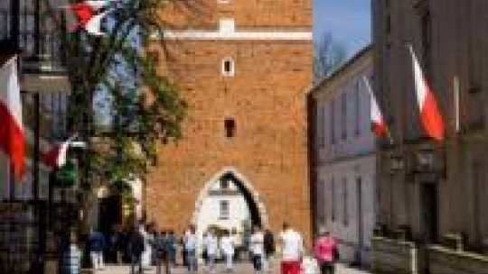 Sandomierz - Brama Opatowska. Fot. PAP/J. Ochoński