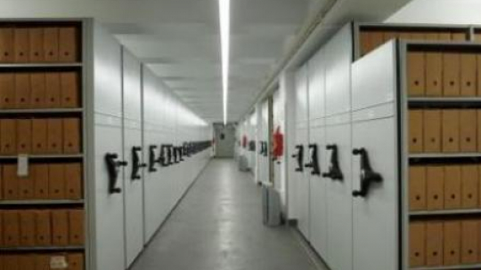 Akta osobowe i operacyjne SB w archiwum oddziału IPN w Gdańsku. Fot. PAP/A. Warżawa