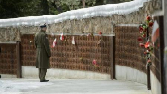 Uroczystości na Polskim Cmentarzu Wojennym w Katyniu. Fot. PAP/W. Pacewicz