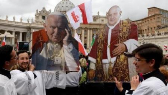 Ceremonia kanonizacyjna papieży Jana XXIII i Jana Pawła II. Fot. PAP/R. Pietruszka