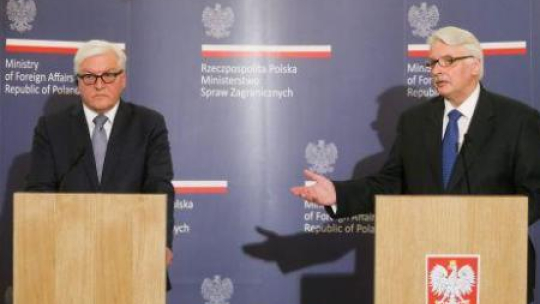 Szef MSZ Witold Waszczykowski i szef MSZ Niemiec Frank-Walter Steinmeier (L).Warszawa, 19.04.2016. Fot. PAP/P. Supernak 