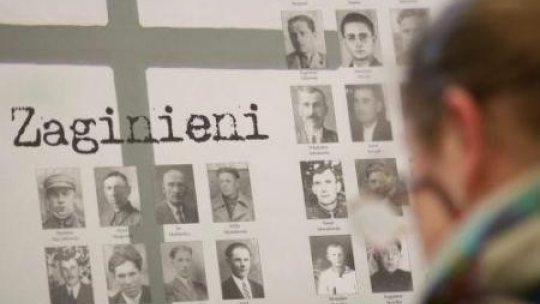 Wystawa “Obława Augustowska - Lipiec 1945”, przygotowana przez Oddziałowe BEP IPN w Białymstoku. Fot. PAP/L. Szymański