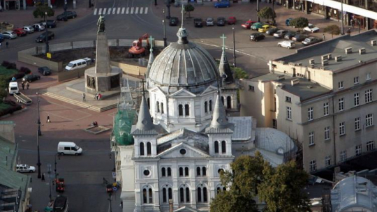 Kościół Zesłania Ducha Świętego w Łodzi. Fot. PAP/G. Michałowski 