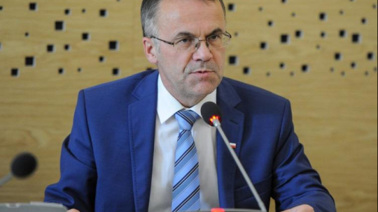 Wiceminister kultury Jarosław Sellin podczas posiedzenia sejmowej Komisji Kultury i Środków Przekazu. Warszawa, 22.09.2016. Fot. PAP/M. Obara