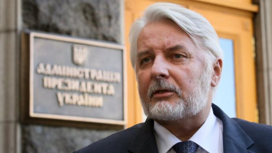 Minister spraw zagranicznych Witold Waszczykowski podczas konferencji prasowej po spotkaniu z prezydentem Ukrainy Petro Poroszenką w Kijowie. Fot. PAP/P. Supernak