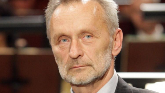 Prof. Andrzej Żbikowski. Fot. PAP/G. Jakubowski