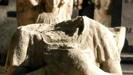 Cmentarz przy ul. Lipowej w Lublinie. Fot. PAP/M. Trembecki