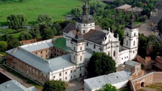 Zespół klasztorny karmelitów bosych. Sanktuarium Matki Boskiej Berdyczowskiej (Szkaplerznej) w Berdyczowie. Źródło: MKiDN
