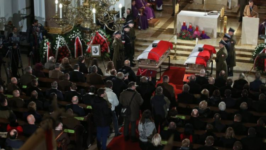 Uroczystości pogrzebowe płk. Ignacego Matuszewskiego i mjr. Henryka Floyar-Rajchmana - msza św. w Katedrze Polowej WP w Warszawie. Fot. PAP/R. Guz