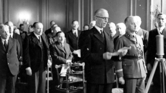 Wspólne posiedzenie rządu RP i Rady Narodowej przy udziale prezydenta RP Władysława Raczkiewicza w Londynie. 1940 - 1943. Fot. NAC