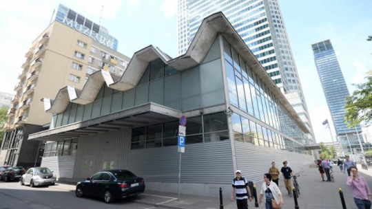 Pawilon Emilia w Warszawie. Fot. PAP/Bartłomiej Zborowski 