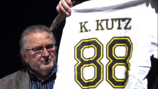 Kazimierz Kutz podczas obchodów swoich 88. urodzin w Teatrze Śląskim w Katowicach. Fot. PAP/M. Szalast 