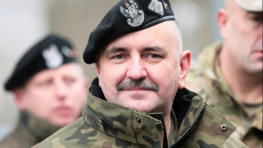 Gen. dyw. Jarosław Mika. Fot. PAP/L. Muszyński 