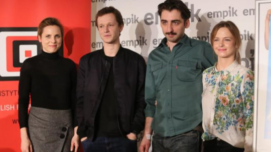 Nominowani do Nagrody im. Zbyszka Cybulskiego 2016: Julia Kijowska (L), Marta Nieradkiewicz (P), Filip Pławiak (2L) i Piotr Żurawski (2P). Fot. PAP/L. Szymański 