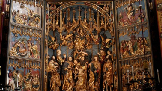 Ołtarz Wita Stwosza w Bazylice Mariackiej w Krakowie. Fot. PAP/J. Bednarczyk
