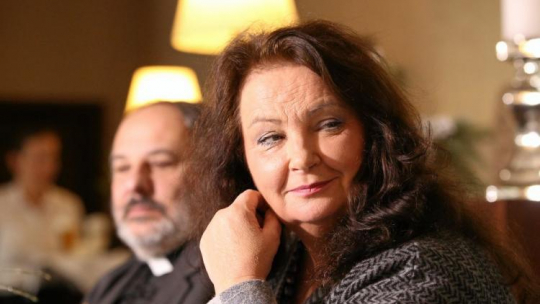 Ks. Tadeusz Isakowicz-Zaleski i Anna Dymna. Kraków, 09.01.2017. Fot. PAP/S. Rozpędzik