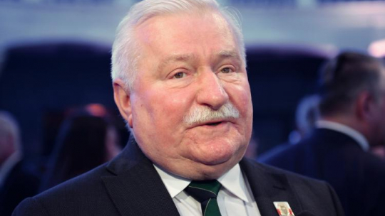 B. prezydent Lech Wałęsa. Fot. PAP/StrefaGwiazd/M. Kmieciński 