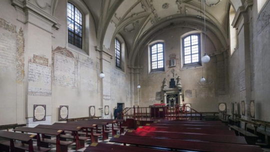  Wnętrze synagogi Izaaka Jakubowicza w Krakowie. (PAP/Jerzy Ochoński
