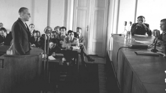 Adam Doboszyński przed sądem wojskowym w Warszawie. 18.06.1949. Fot. PAP/S. Dąbrowiecki