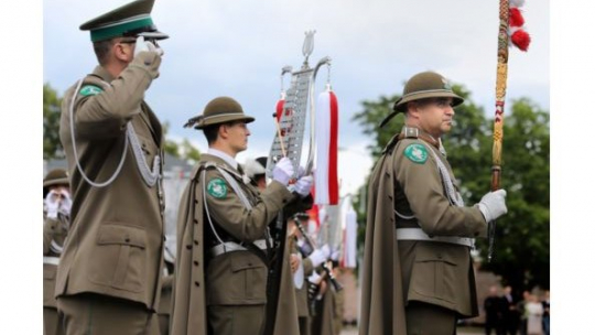 Poradnik MSWiA "Hymn Polski"