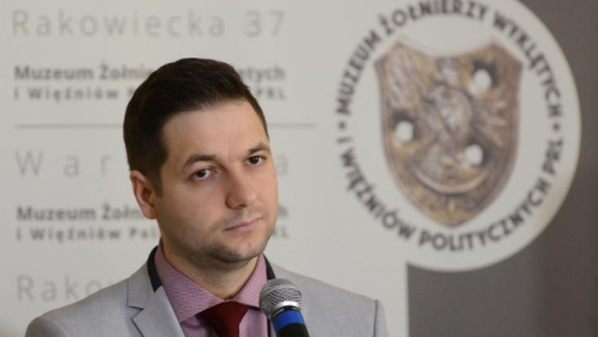 Wiceminister sprawiedliwości Patryk Jaki podczas konferencji prasowej "Ogłoszenie konkursu na opracowanie koncepcji ekspozycji stałej w Muzeum Żołnierzy Wyklętych i Więźniów Politycznych PRL w Warszawie". Warszawa, 14.06.2017.Fot. PAP/J. Kamiński