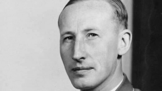 Reinhard Heydrich, zbrodniarz hitlerowski, jeden z głównych współodpowiedzialnych za Holocaust. Źródło: Bundesarchiv