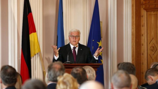 Prezydent Niemiec Frank-Walter Steinmeier wygłasza przemówienie z okazji 78. rocznicy paktu Ribbentrop-Mołotow w Tallinie. Fot. PAP/PA