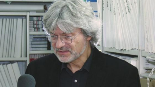 Z. Gluza: archiwa społeczne są emanacją społeczeństwa obywatelskiego. Źródło: Serwis wideo PAP