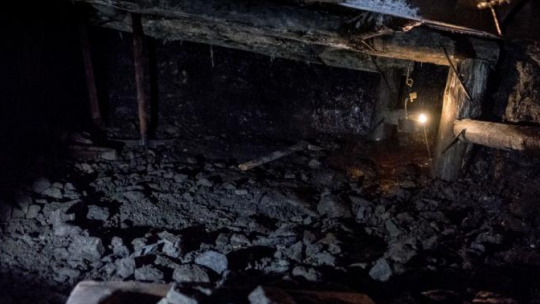 Testowe zwiedzanie nowej podziemnej trasy turystycznej Sztolni Królowa Luiza w Zabrzu. 06.2017. Fot. PAP/A. Grygiel