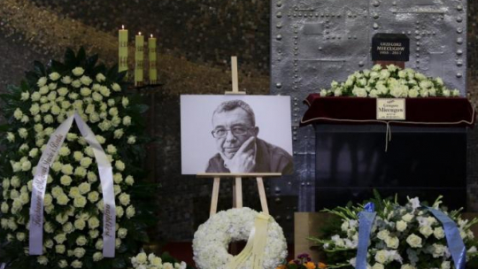 Uroczystości pogrzebowe Grzegorza Miecugowa na Powązkach Wojskowych w Warszawie. Fot. PAP/T. Gzell 