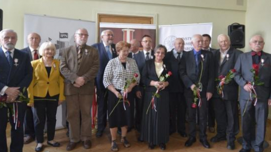 Działacze antykomunistyczni odznaczeni Krzyżami Wolności i Solidarności. Kraków, 04.09.2017. Fot. PAP/P. Zechenter 