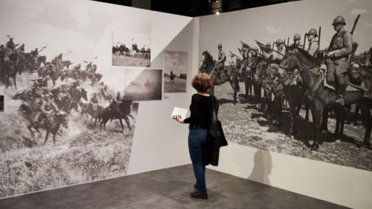 Wystawa "Wojsko Polskie w obiektywie Henryka Poddębskiego" w Muzeum II Wojny Światowej w Gdańsku. Fot. PAP/A. Warżawa 