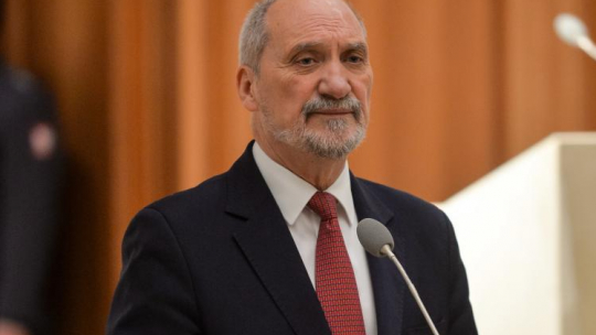 Minister obrony narodowej Antoni Macierewicz. Fot. PAP/M. Obara