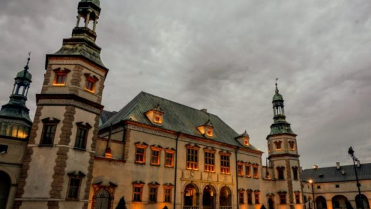 Pałac Biskupów Krakowskich w Kielcach. Fot. PAP/M. Walczak 