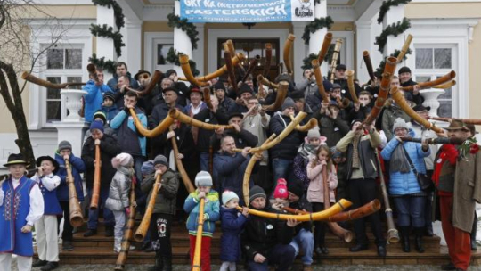 37. Konkurs Gry na Instrumentach Pasterskich im. Kazimierza Uszyńskiego w Muzeum Rolnictwa im. ks. Krzysztofa Kluka w Ciechanowcu. Fot. PAP/A. Reszko
