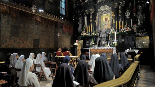 Klasztor Jasnogórski. Kaplica Cudownego Obrazu. Fot. PAP/P. Piątkowski