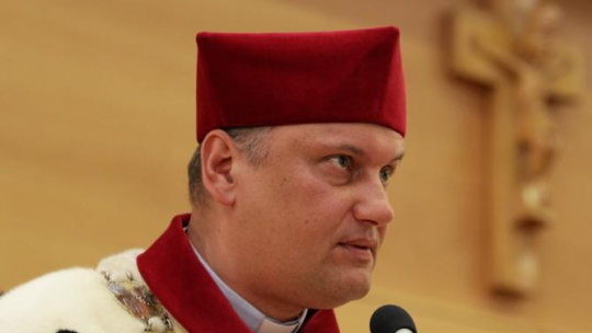 Rektor UPJPII ks. prof. Wojciech Zyzak. Fot. PAP/S. Rozpędzik