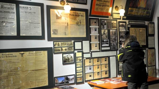 Zgromadzone zbiory nowo otwartego prywatnego Muzeum Dziedzictwa Kulturowego poświęconego Szczecinowi. Fot. PAP/M. Bielecki
