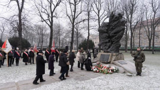  78. rocznica pierwszej masowej zsyłki Polaków na Sybir - obchody w Poznaniu. Fot. PAP/J. Kaczmarczyk