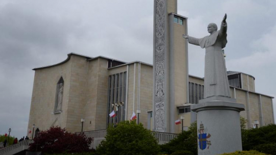 Narodowe Sanktuarium Matki Bożej Częstochowskiej, nazywane Amerykańską Częstochową, w Doylestown.. Fot. PAP/J. Turczyk