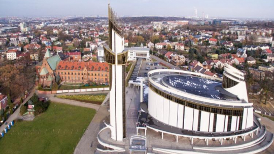 Sanktuarium Bożego Miłosierdzia. Fot. PAP/D. Radzimierski