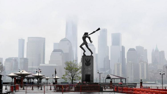 Pomnik Katyński w Jersey City. Fot. PAP/R. Pietruszka