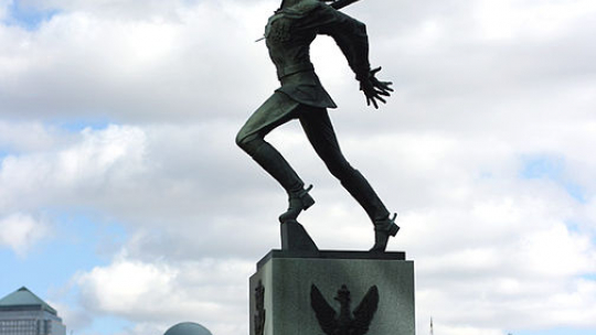 Pomnik Katyński. Źródło: Wikimedia Commons