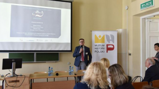 Dyrektor MHP Robert Kostro otwierający konferencję. Fot. MHP/Magdalena Wojciechowska