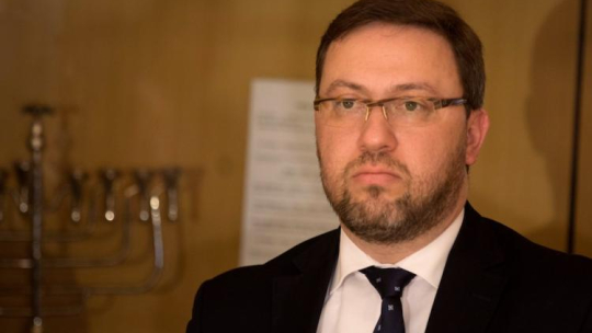 Wiceszef MSZ i przewodniczący zespołu ds. dialogu prawno-historycznego z Izraelem Bartosz Cichocki. Fot. PAP/EPA