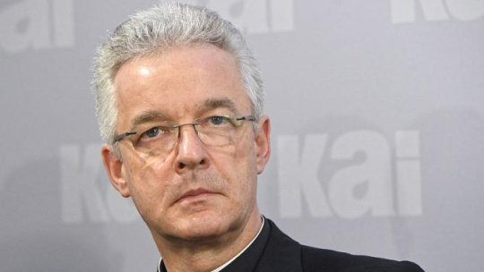 Delegat KEP ds. Duszpasterstwa Emigracji Polskiej bp Wiesław Lechowicz. Fot. PAP/R. Pietruszka