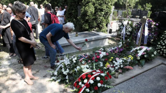 Uroczystości pogrzebowe Kazimierza Karabasza. Fot. PAP/T. Gzell