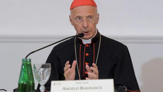 Arcybiskup Genui, przewodniczący CCEE kard. Angelo Bagnasco. Fot. PAP/J. Kaczmarczyk