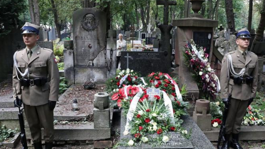 Uroczystości pogrzebowe Krystyny Grzybowskiej-Rybińskiej na warszawskich Powązkach. Fot. PAP/T. Gzell